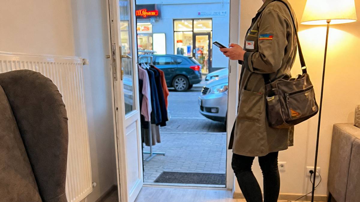 Koteczek spod bloku przy Powstańców w Krakowie