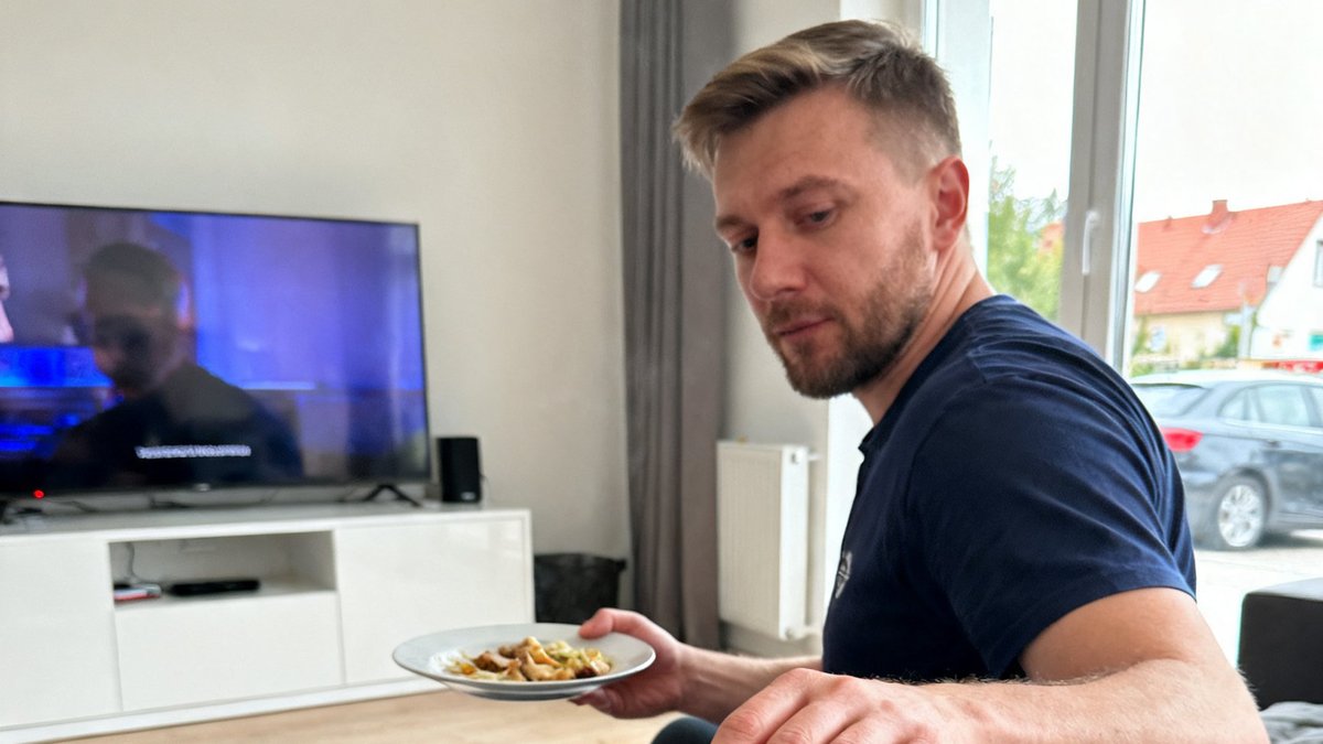 Bury z blizną na pysku, którego nikt nie chciał wybrać